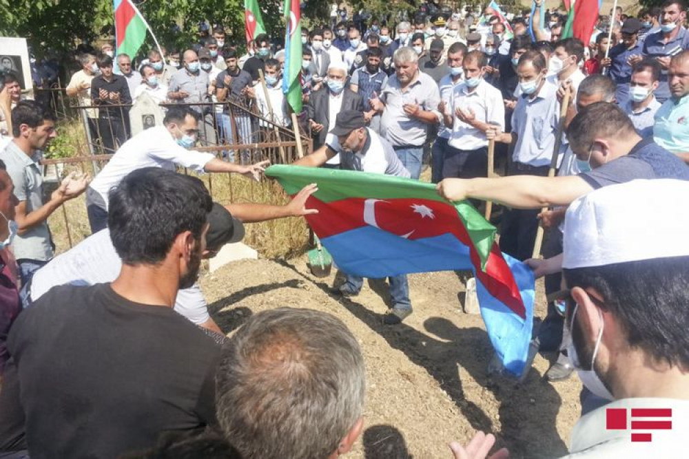 Новости азербайджана сегодня свежие видео. Шехид азербайджанской войны. Армяне против Турции.