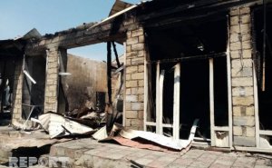 Bərdə bazarında 12 mağaza yandı - FOTO