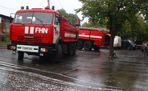 Yeni Ramanada quru ot və kol-kos yanır - FHN