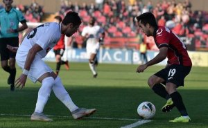 "Neftçi" və "Keşlə" qələbə qazandı