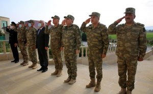 Generallar cəbhə bölgəsindədir - Prezident tapşırıq verdi / FOTO