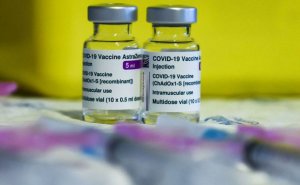 Rusiya “AstraZeneca” vaksininin istehsalına başladı