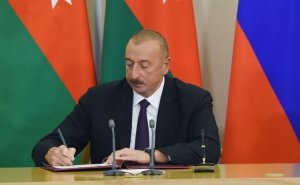 İlham Əliyev Roma Papasına MƏKTUB YAZDI