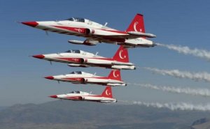 Türkiyə qırıcıları Bakı səmasında - VİDEO