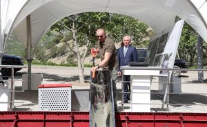 İlham Əliyev Laçında ilk çoxmənzilli yaşayış məhəlləsinin təməlini qoydu - FOTO