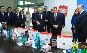 Nizami rayonunun icra başçısı Sahibkarlar Günü ilə əlaqədar “Ulduz” şokolad fabrikini ziyarət edib - FOTO