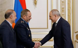 Paşinyan İranın müdafiə naziri ilə regional təhlükəsizliyi müzakirə ETDİ
