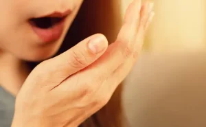 Ağızdan gələn pis qoxunun səbəbi…