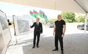 İlham Əliyev Kəlbəcər şəhərində 3-cü yaşayış kompleksinin təməlini qoydu - YENİLƏNİB