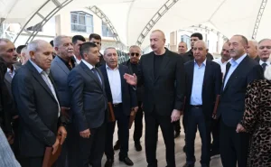 Prezident Kəlbəcərdə sakinlərlə görüşdü - Mənzillərin açarlarını təqdim etdi -YENİLƏNİB