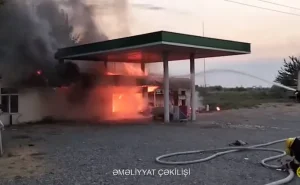 Azərbaycanda yanacaqdoldurma məntəqəsi partladı - Yaralılar var - VİDEO