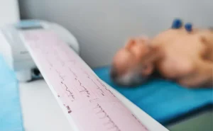8 il həkim növbəsi gözlədi, nəhayət əməliyyat  OLDU