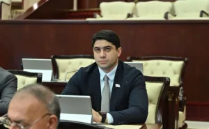 Deputat parlamentdə “ChatGPT” ilə yazışmadan  DANIŞDI