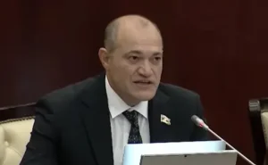 "Əgər avtobus da tıxacda qalırsa..." - Razi Nurullayev Bakıdakı vəziyyətdən DANIŞDI