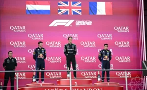 Formula 1 Azərbaycan Qran-Prisinin qalibi mükafatlandırıldı - FOTO