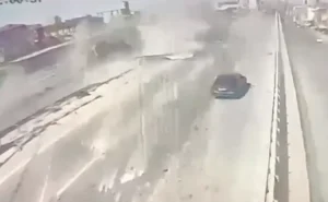 “Masazır dairəsi”ndəki dəhşətli qəzanın anbaan GÖRÜNTÜLƏRİ