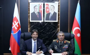 Zakir Həsənov Böyük Britaniya və Slovakiyanın müdafiə nazirləri ilə  GÖRÜŞDÜ