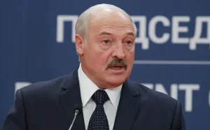 Lukaşenko 297 nəfərə vətəndaşlıq verdi -  Azərbaycanlılar da var