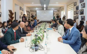Azərbaycan-Pakistan ədəbi əlaqələrinə həsr olunmuş kitabların təqdimatı keçirildi - FOTO
