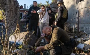 Rusiya Kiyevin körpüsünü vurdu: 6 ölü
