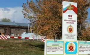 Ermənistan Gümrüdəki məsələni bizim üzərimizə atır -  Rusiya XİN