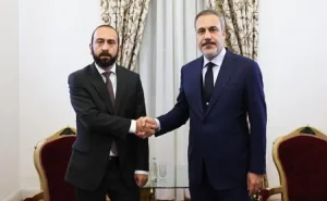  Mirzoyan Fidanla telefon danışığı apardı
