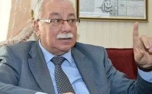 “Qarışıq geyimlər istər-istəməz qarışıq fikirlər yaradır” -  Xalq artisti