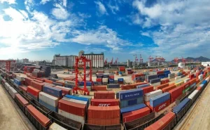 Bakı Limanında konteyner daşımaları 30% artıb