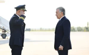 Şavkat Mirziyoyev Bakıya yola düşdü