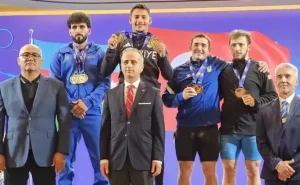 Azərbaycan ağırlıqqaldıranı Avropada 3 medal  QAZANDI