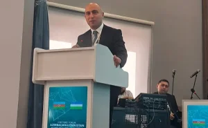 Emin Əmrullayev forumda çıxış etdi - FOTO