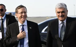 İsrail Prezidenti bilet alaraq Azərbaycana səfər edib