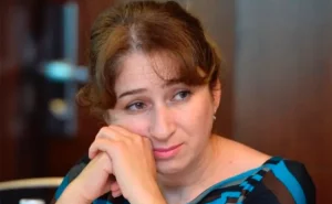 Aynur Elgünəş müalicə müəssisəsinə KÖÇÜRÜLDÜ