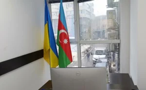 Rusiyanın Kiyevə hücumu zamanı Azərbaycan təşkilatının ofisinə ziyan dəydi -  FOTO
