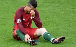 Ronaldoya 1 aylıq cəza  VERİLDİ