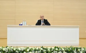 Emin Əmrullayev SABAH proqramının tələbələri ilə görüşdü - FOTO