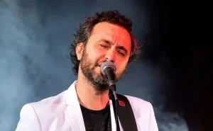 Türkiyəli məşhur müğənni vəfat  ETDİ