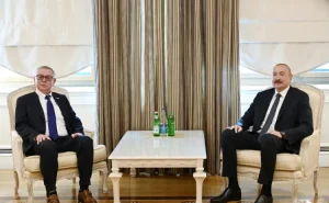 Prezident Aleksandr Zuyevi qəbul  ETDİ