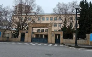 Bakıda şagirdin pəncərədən yıxılaraq öldüyü məktəbə psixoloqlar cəlb  EDİLDİ