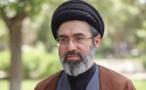 İranın ali rəsmiləri Xameneinin vəziyyətindən  DANIŞDILAR