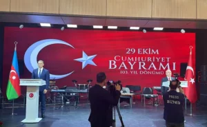 Səfirliyin tədbirində Rəşad Nəbiyevin iştirakı diplomatiyada qarşılıqlıq prinsipinin  TƏZAHÜRÜDÜR