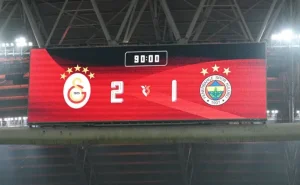 "Qalatasaray" "Fənərbağça"nın ulduzlarına görə  CƏRİMƏLƏNDİ