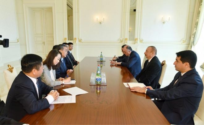 Prezident İlham Əliyev Çinin Xarici İşlər nazirini qəbul edib