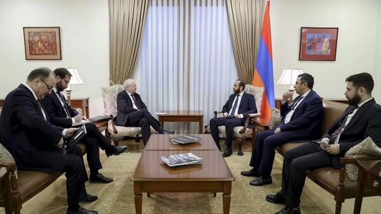 Rusiyalı diplomat Mirzoyanla da görüşdü