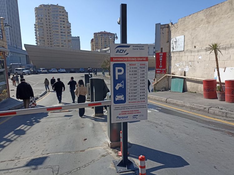 Bakı Dəmiryol Vağzalında pulsuz parklanma müddəti artırılacaq? - AÇIQLAMA