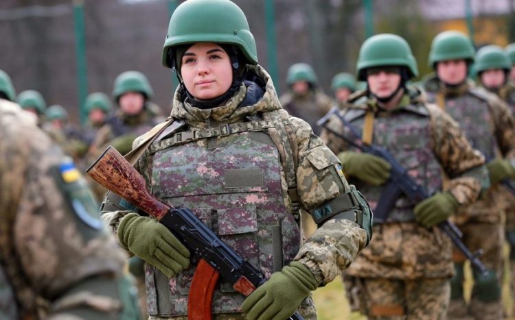 Ukraynada qadın həkimlər hərbi qeydiyyata alınır