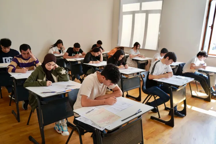 Qəbul imtahanlarının sualları niyə çətin salınıb? - DİM-dən CAVAB