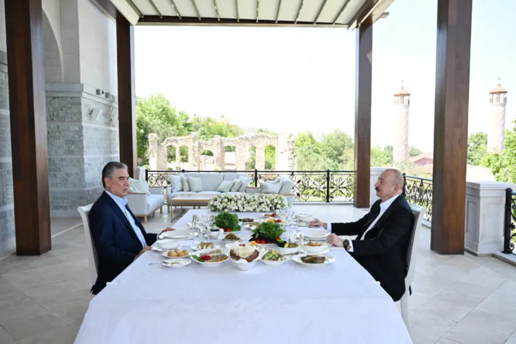 İlham Əliyev və Qurbanqulu Berdiməhəmmədov Şuşada birgə nahar ediblər -  FOTO